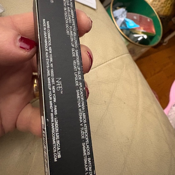 NARS Lip Glide in Dk Mauve - Picture 2 of 5